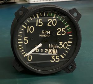 (Q8) Recording Tachometer, RT-11 820586, 1800-2700, Stewart-Warner