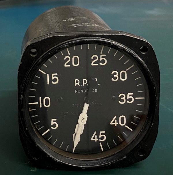 (Q8) Dual indicator tachometer, AN5530-212, Fridden