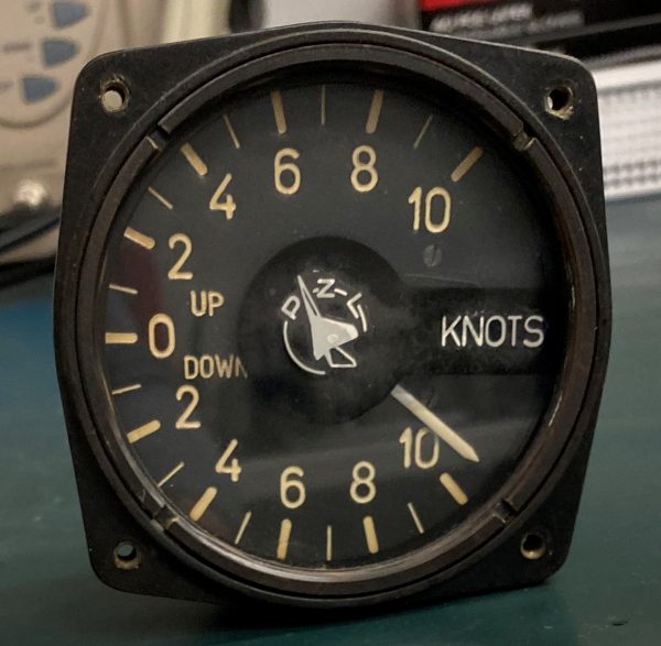 (Q12) Vertical Speed Indicator (VSI), WRs-5D, PZL