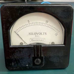 (Q7) DC Kilovolt Ammeter, MOD.350 TP.572, Beckman