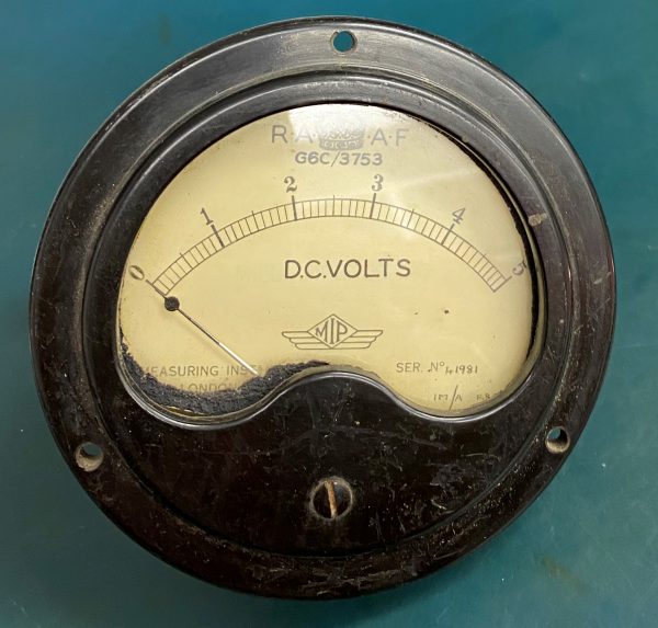 (Q7) DC Voltammeter, G6C/3753, MIP