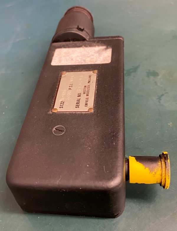 (Q14) Pressure Transmitter, S122.6.126, Weston