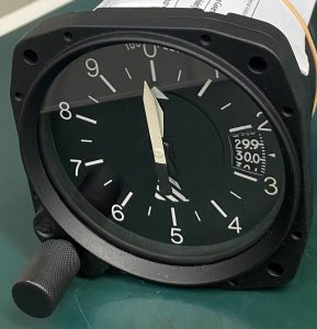 (QS2) Altimeter, C661071-0101, 16455, United Instruments