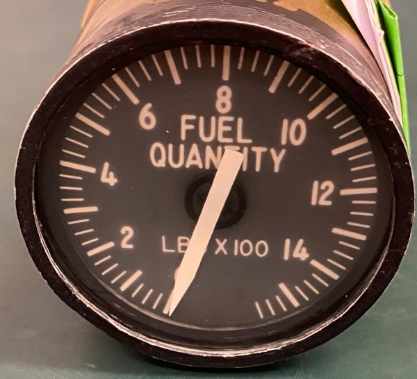 (QS2) Fuel Quantity Indicator, 393008-040, Simmonds Precision