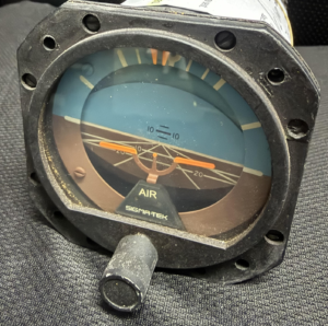 (Q34) Attitude Gyroscope, 23-501-06-6, 50008-36, Sigma Tek
